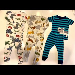 3 sets of Pajamas 12 months (Boy)